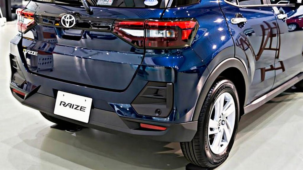 कम कीमत और जबरदस्त look में launch हुई 29Km माइलेज वाली Toyota Raize की बेहतरीन कार